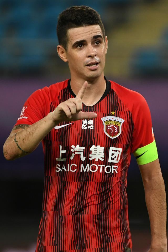 攻防一体！策动2球+4断 不送助攻的奥斯卡更可怕